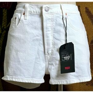 Levi’s High Rise Shorts 28